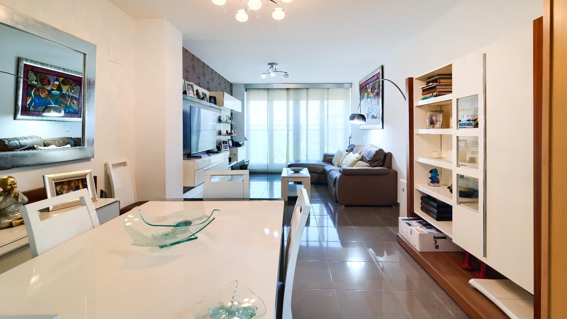 Living room of Flat for sale in  Valencia Capital  with Heating and Parquet flooring