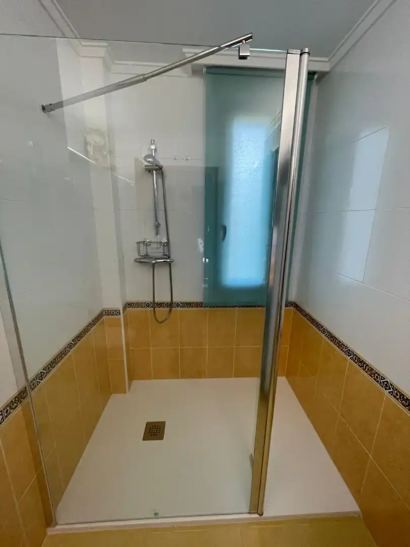 Bany de Casa o xalet en venda en Ollauri amb Calefacció, Jardí privat i Terrassa