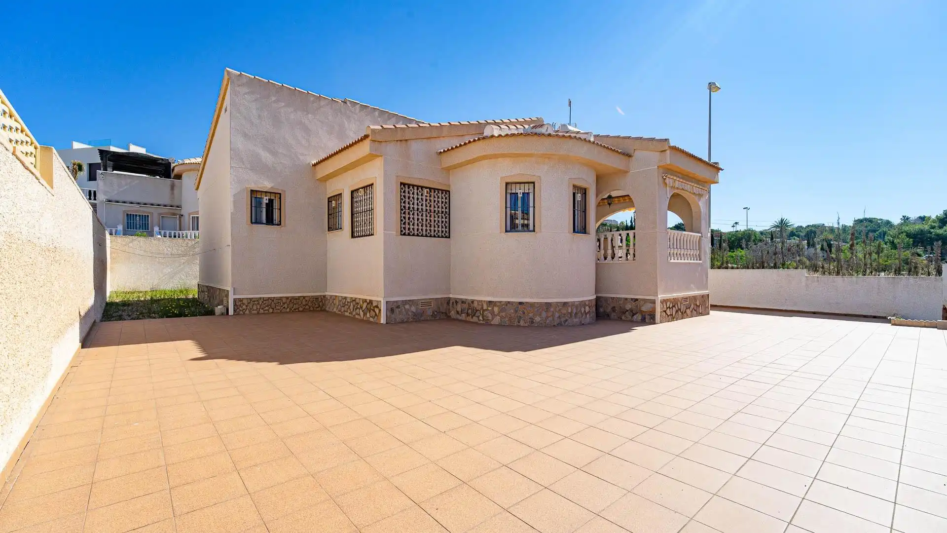 Exterior view of Houses for sale in Rojales  with Private garden, Terrace and Furnished
