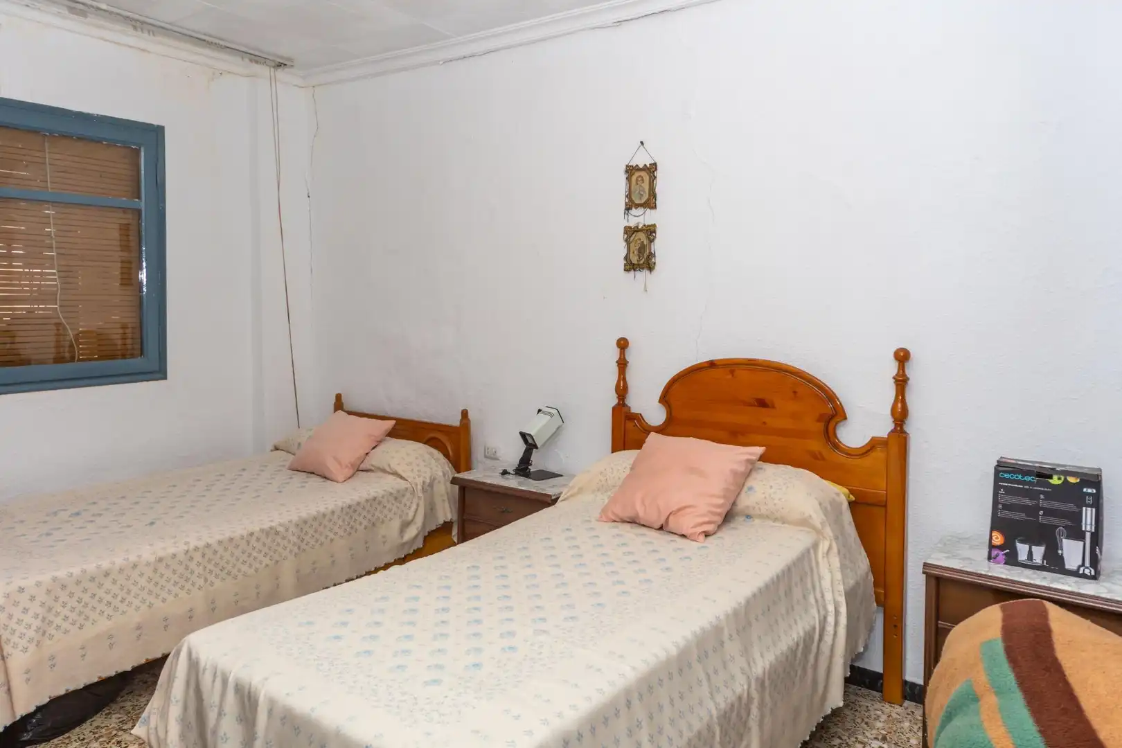 Habitación de Edificio en venta en Guadix