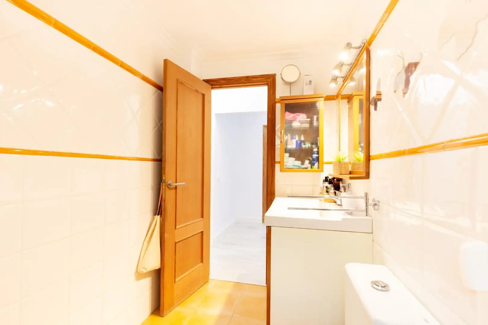 Baño de Planta baja en venta en Calvià con Aire acondicionado, Calefacción y Jardín privado