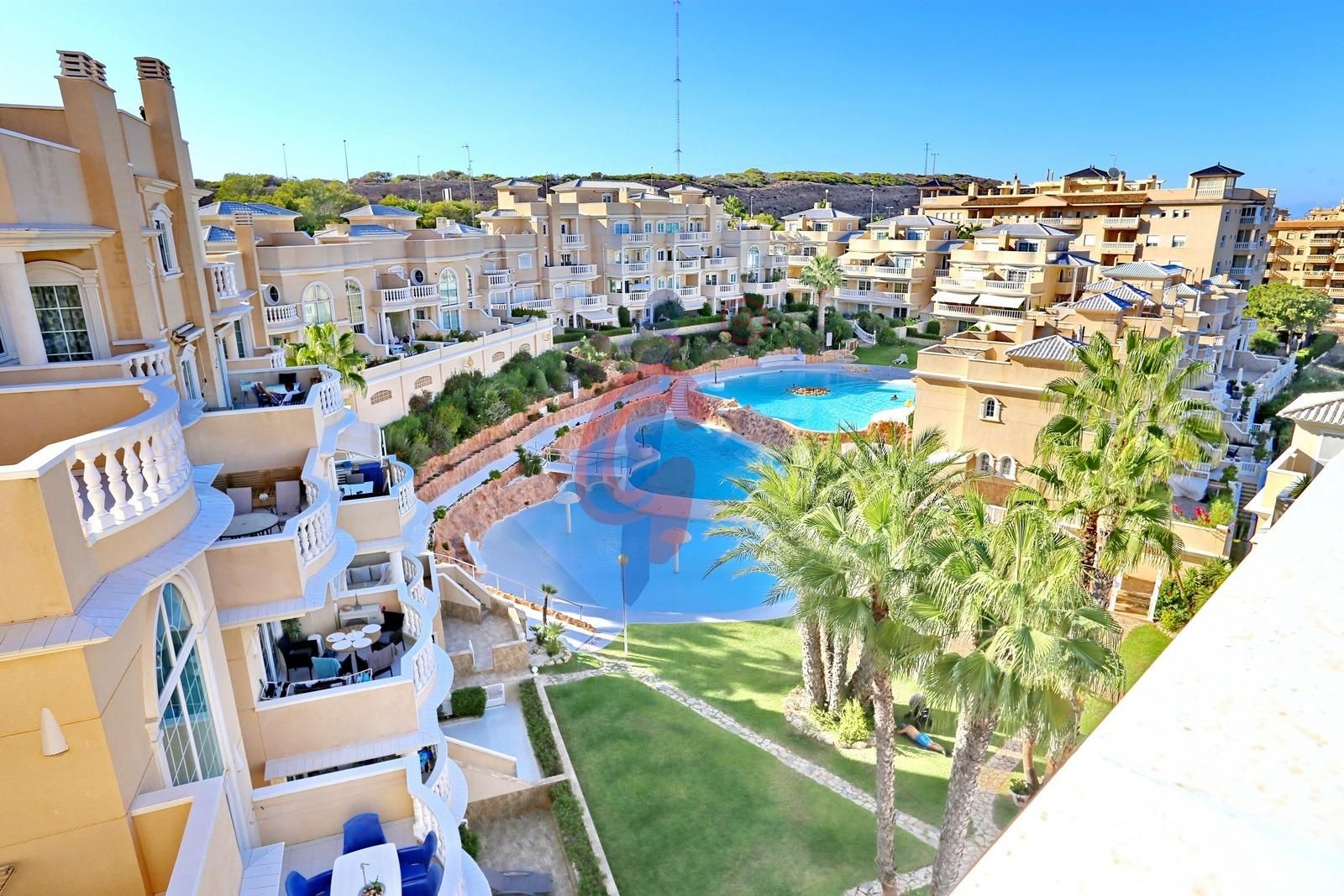 Exterior view of Attic for sale in Guardamar del Segura  with Air Conditioner, Terrace and Community pool
