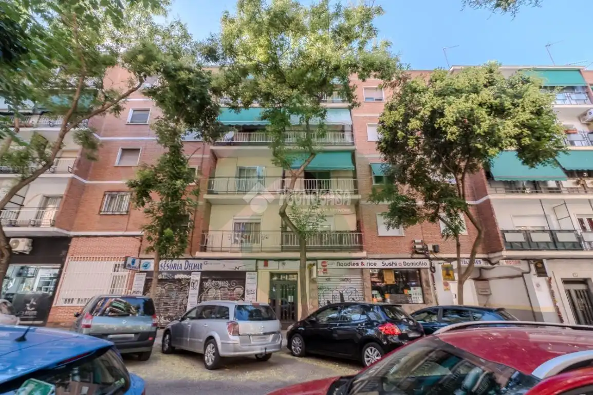 Exterior view of Flat for sale in Madrid  with Heating, Terrace and Balcony