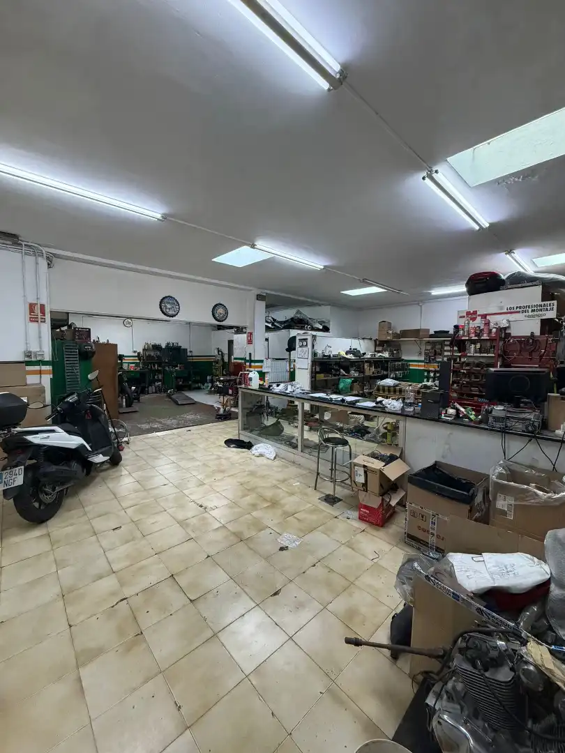Business premises for sale in Passeig Maragall, imagen 3