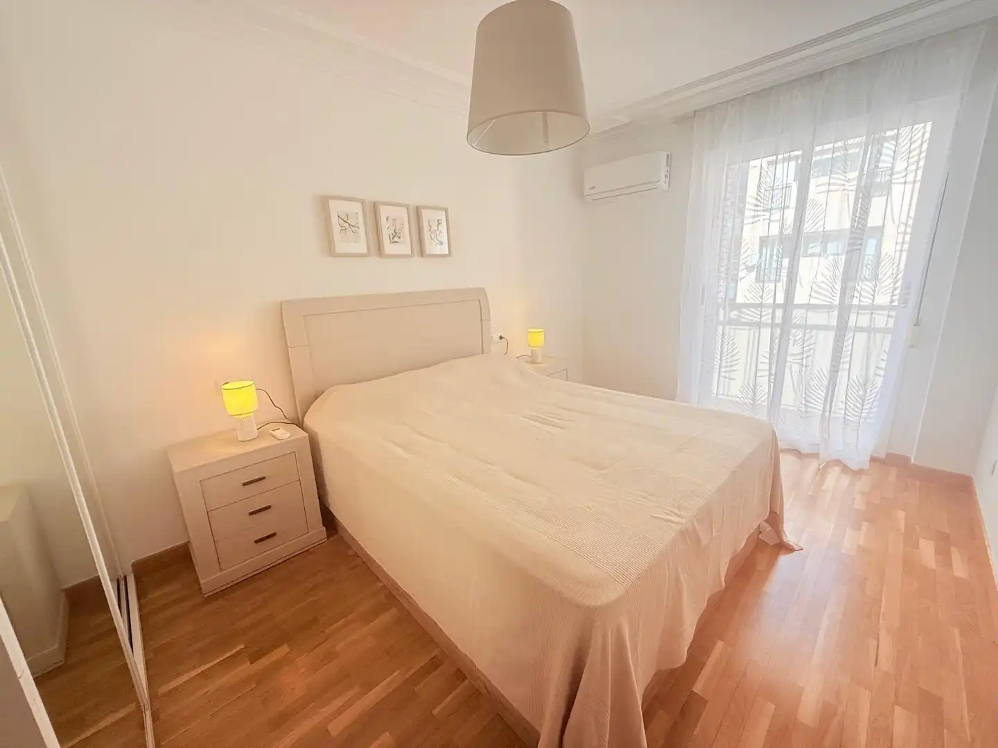Dormitori de Apartament de lloguer en Ponferrada amb Aire condicionat, Calefacció i Terrassa