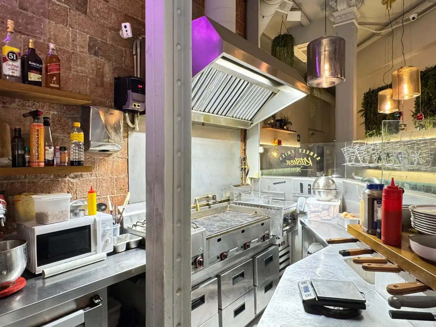Cocina de Local en traspaso en Barcelona con Aire acondicionado, Calefacción y Terraza