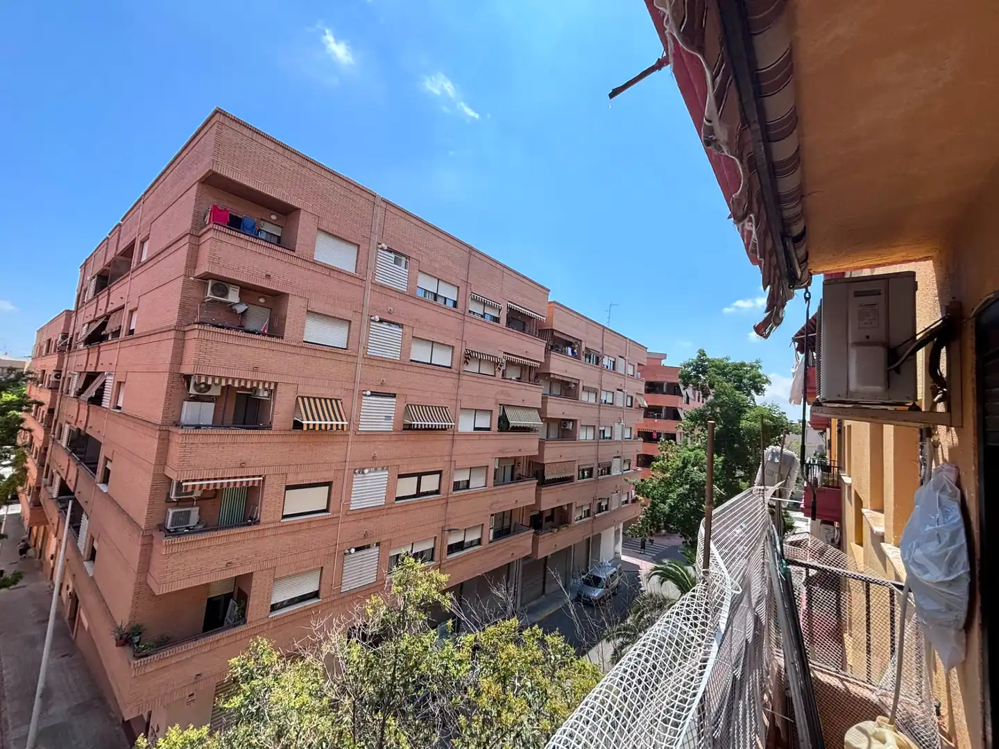 Vista exterior de Piso en venta en Burjassot con Aire acondicionado y Amueblado
