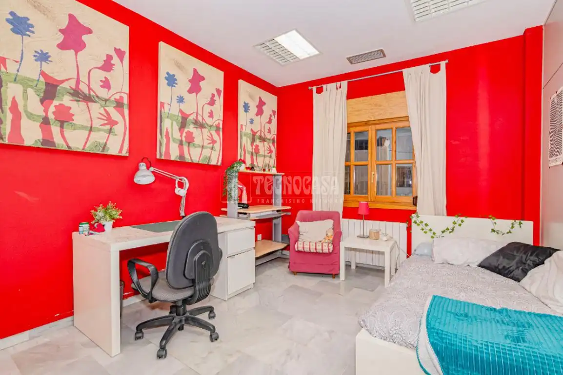 Schlafzimmer von Wohnung zum Verkauf in Granada mit Heizung