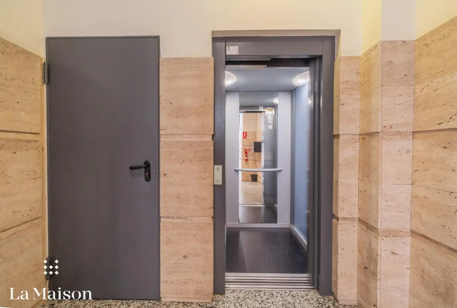 Piso con terraza en venta en Calle de Carlemany, imagen 36