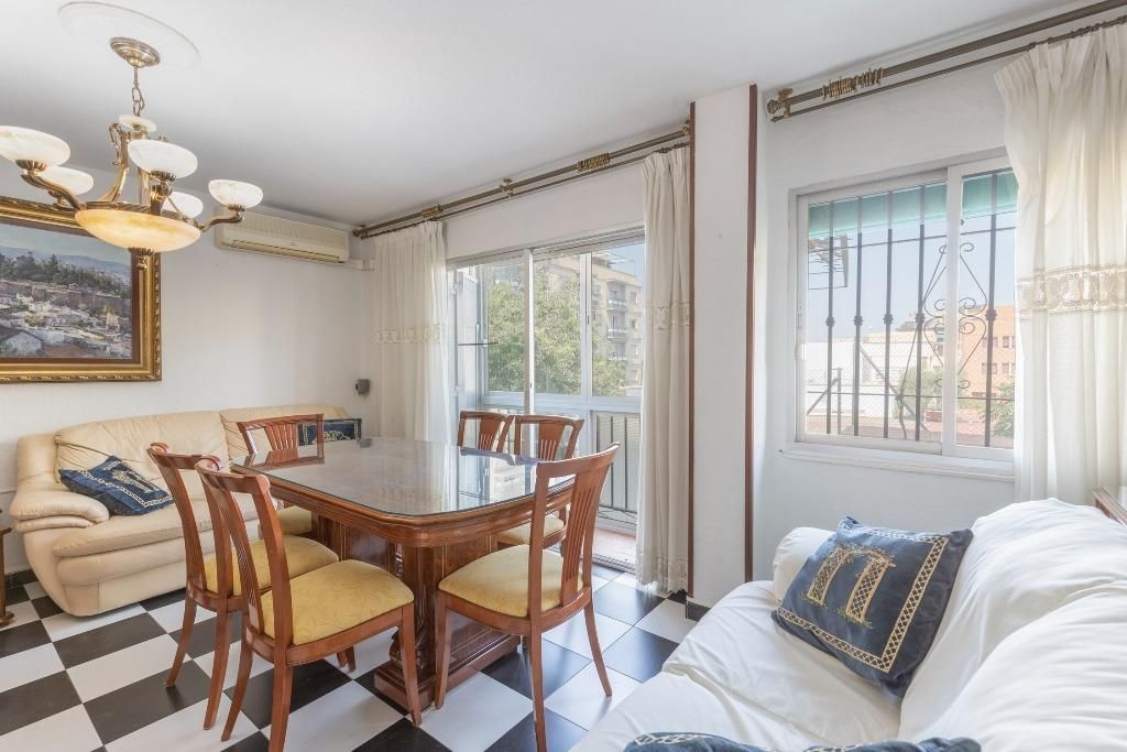 Dining room of Flat for sale in  Granada Capital  with Terrace