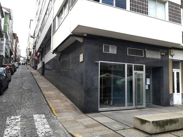 Local comercial en Venta en Rúa Real, 174 en Centro