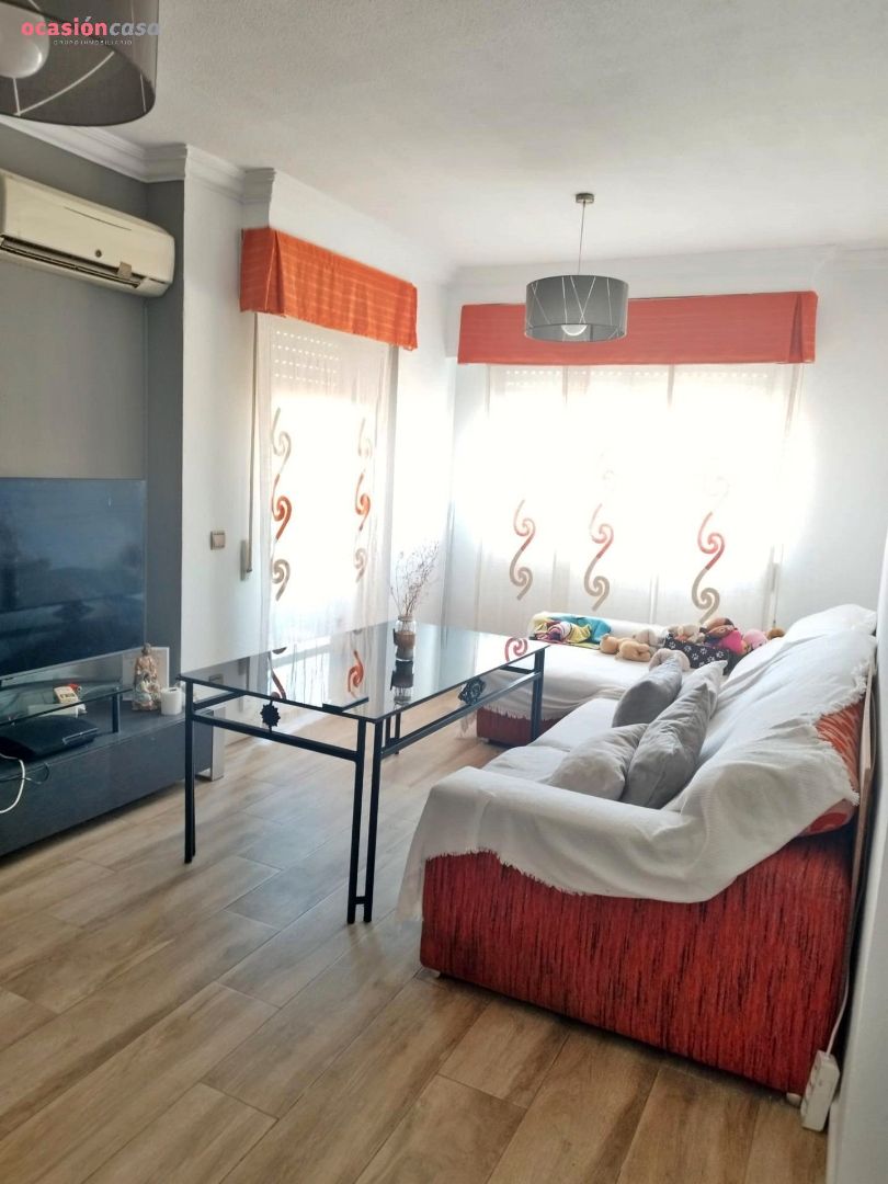 Sala d'estar de Pis en venda en  Córdoba Capital amb Aire condicionat, Terrassa i Piscina comunitària