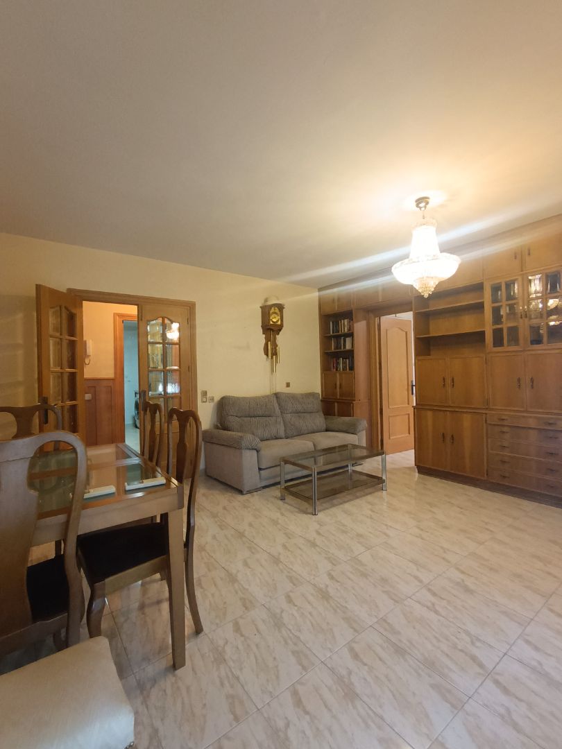 Sala d'estar de Pis en venda en  Madrid Capital amb Aire condicionat, Calefacció i Terrassa