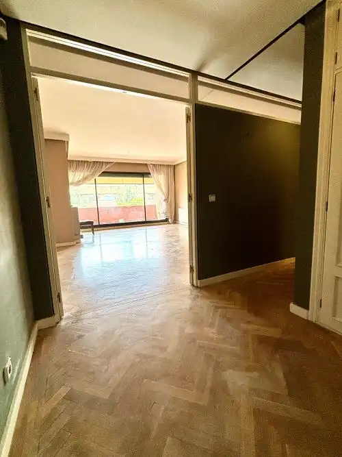 Living room of Flat for rent in Madrid  with Heating, Parquet flooring and Terrace
