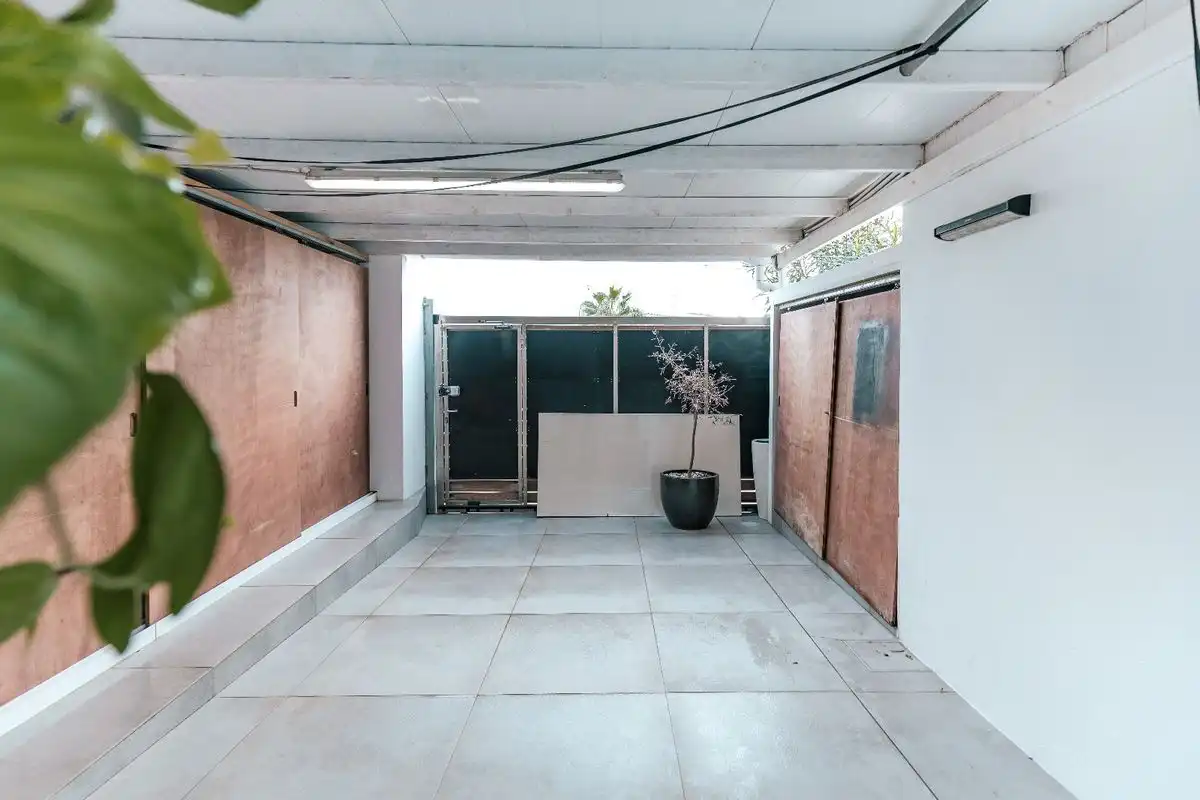 Planta baixa en venda en Sant Josep de sa Talaia amb Aire condicionat, Calefacció i Jardí privat