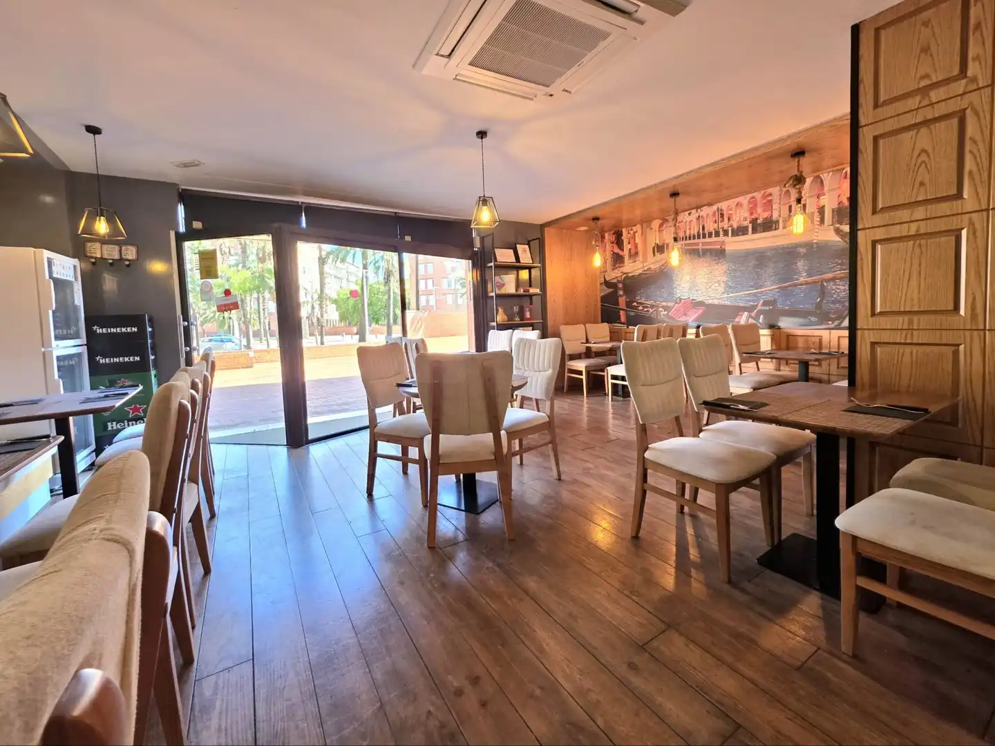 Commercial properties for rent in Sant Martí