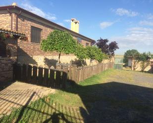 Jardí de Finca rústica en venda en Segovia Capital amb Aire condicionat i Terrassa