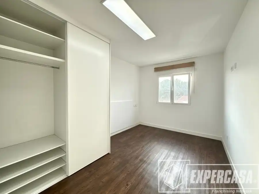 Bedroom of Houses for sale in Domeño  with Air Conditioner and Terrace