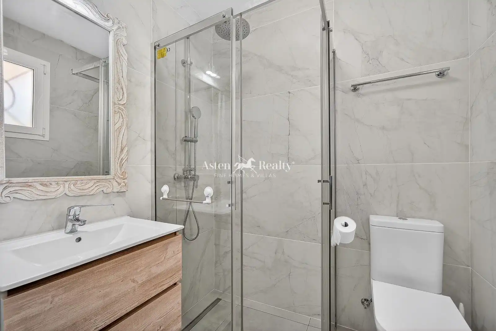 Badezimmer von Maisonette zum Verkauf in Arona mit Klimaanlage, Terrasse und Abstellraum