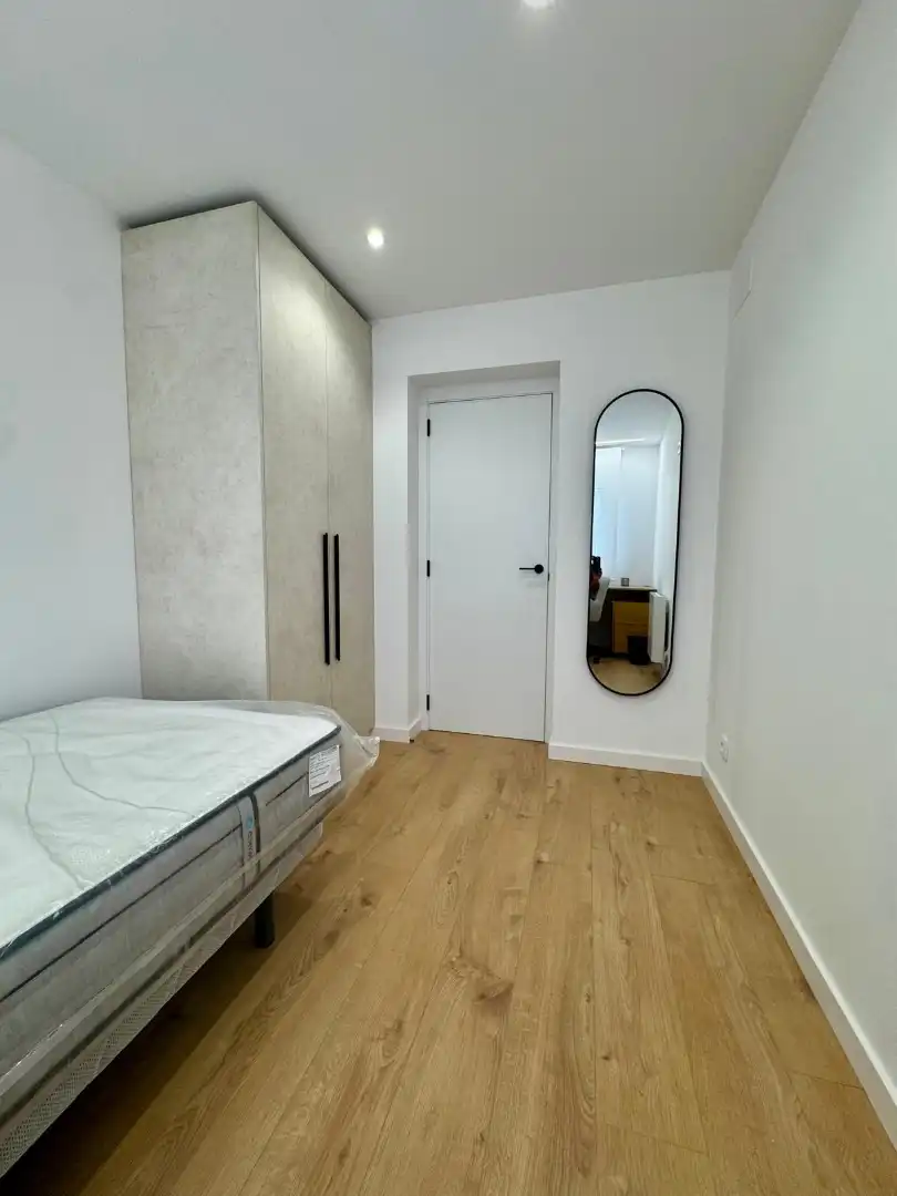 Habitación de Piso de alquiler en Santiago de Compostela  con Amueblado