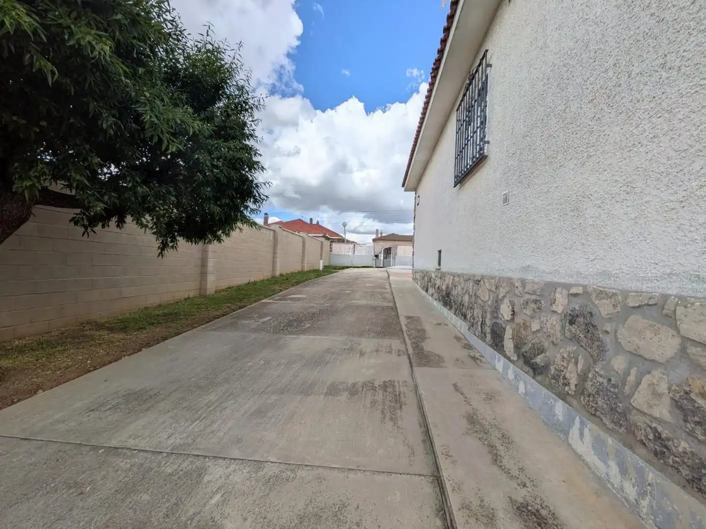 Vista exterior de Casa o xalet en venda en Pezuela de las Torres amb Calefacció, Jardí privat i Traster