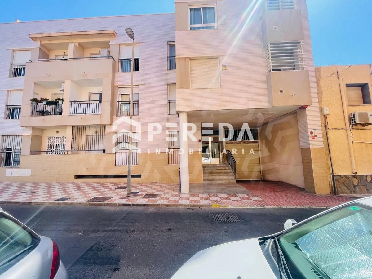 Exterior view of Flat for sale in Roquetas de Mar