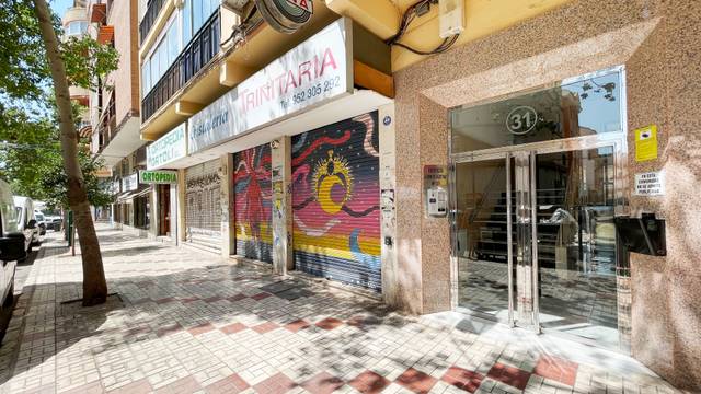 Local comercial en Venta en Calle Don Juan de Austria, 27 en La Trinidad