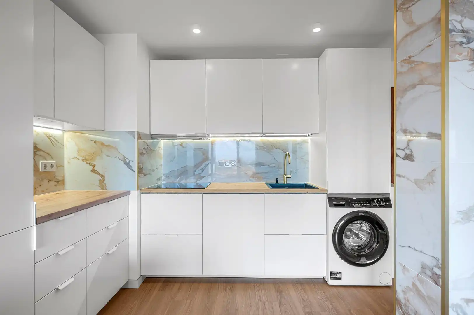 Cocina de Piso en venta en Torrevieja con Terraza, Piscina y Piscina comunitaria