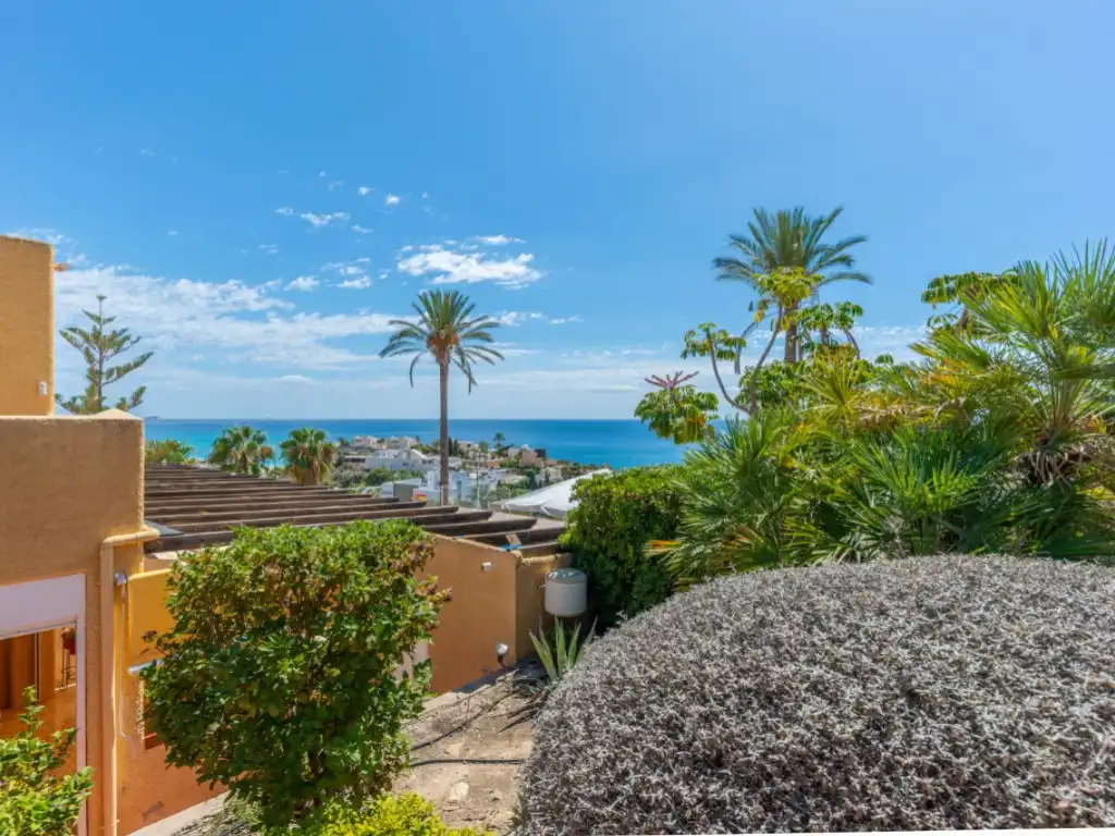 Houses for sale in Avenida Europa, Poble Nou - Montiboli