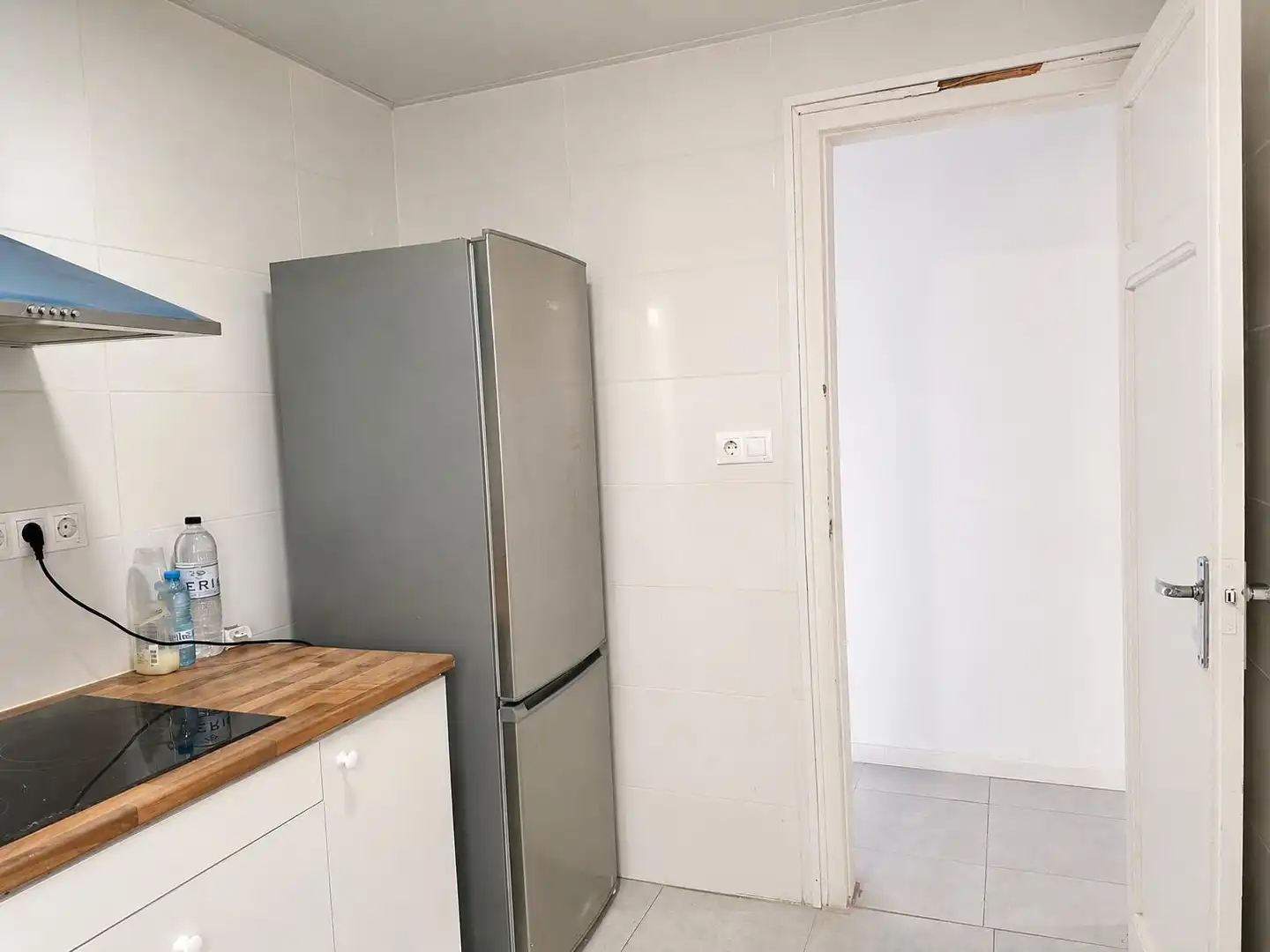 Cocina de Piso de alquiler en L'Hospitalet de Llobregat con Amueblado