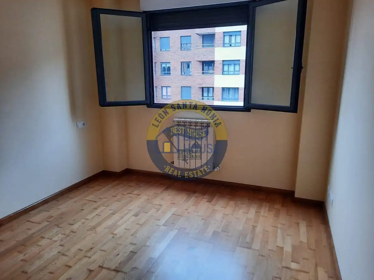 Piso en venta en El Soto