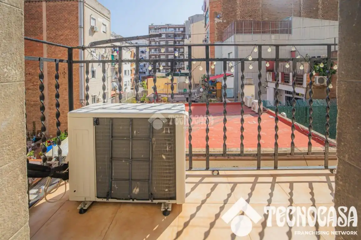 Terraza de Piso en venta en Barcelona con Balcón