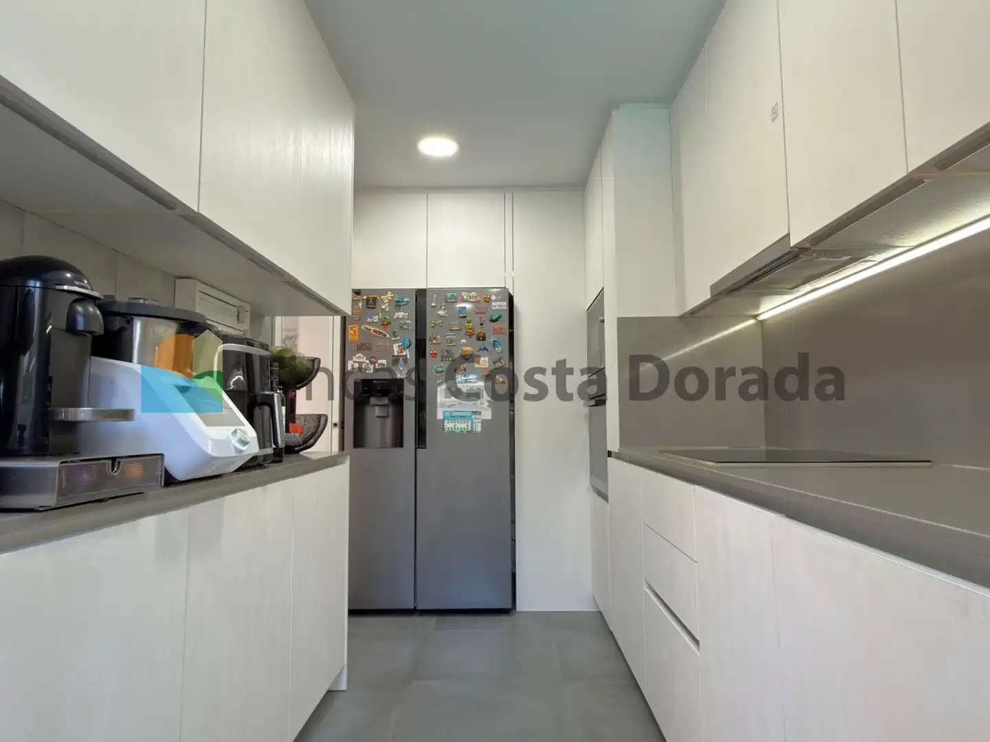 Cuina de Casa adosada en venda en Cubelles amb Aire condicionat, Calefacció i Jardí privat