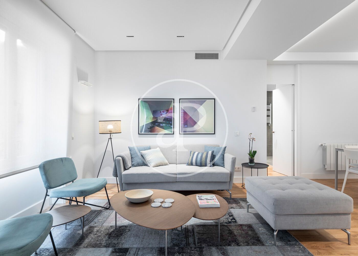 Living room of Flat to rent in  Madrid Capital  with Air Conditioner, Heating and Furnished