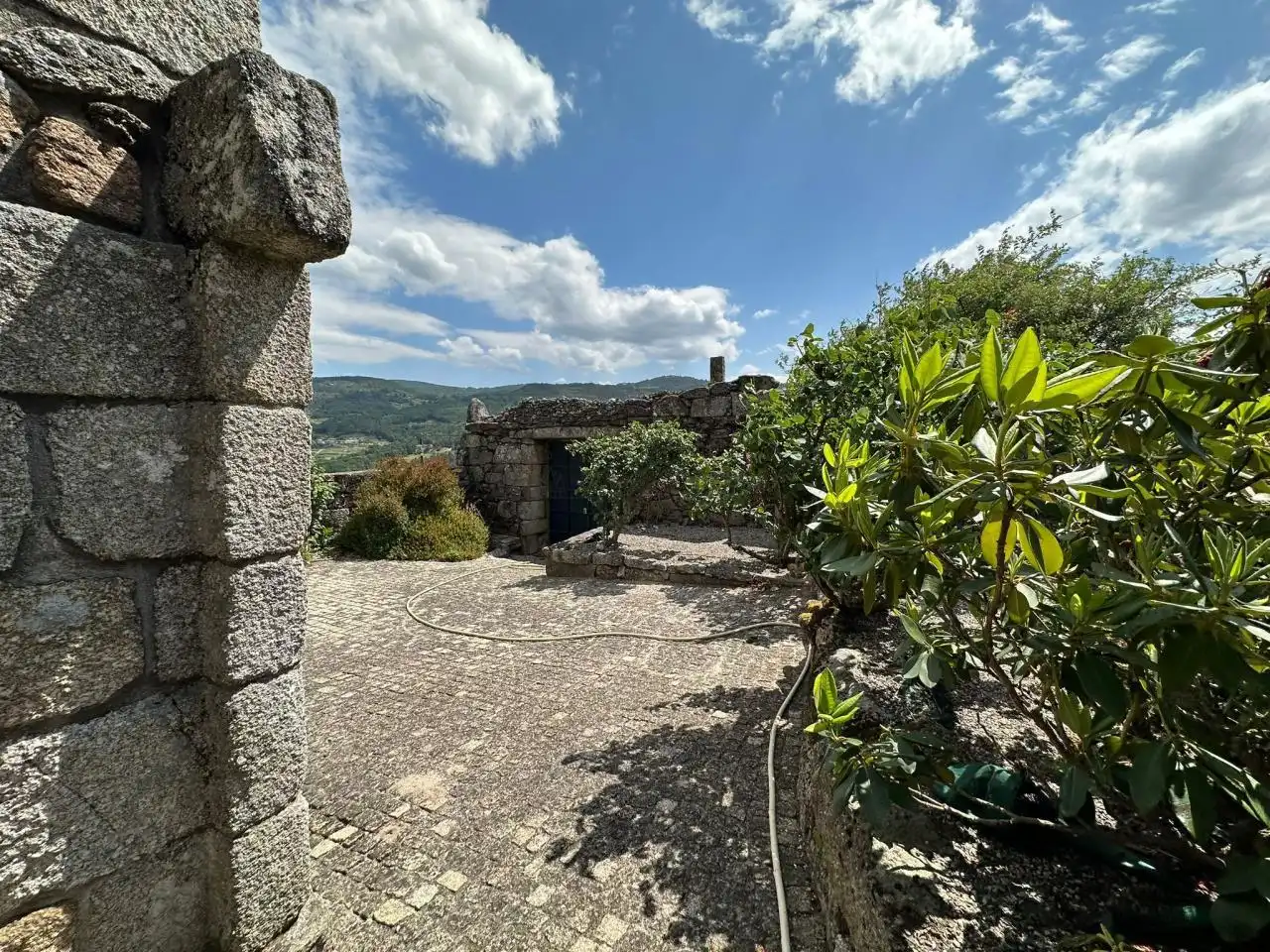 Terrace of Houses for sale in Beade   with Heating and Private garden