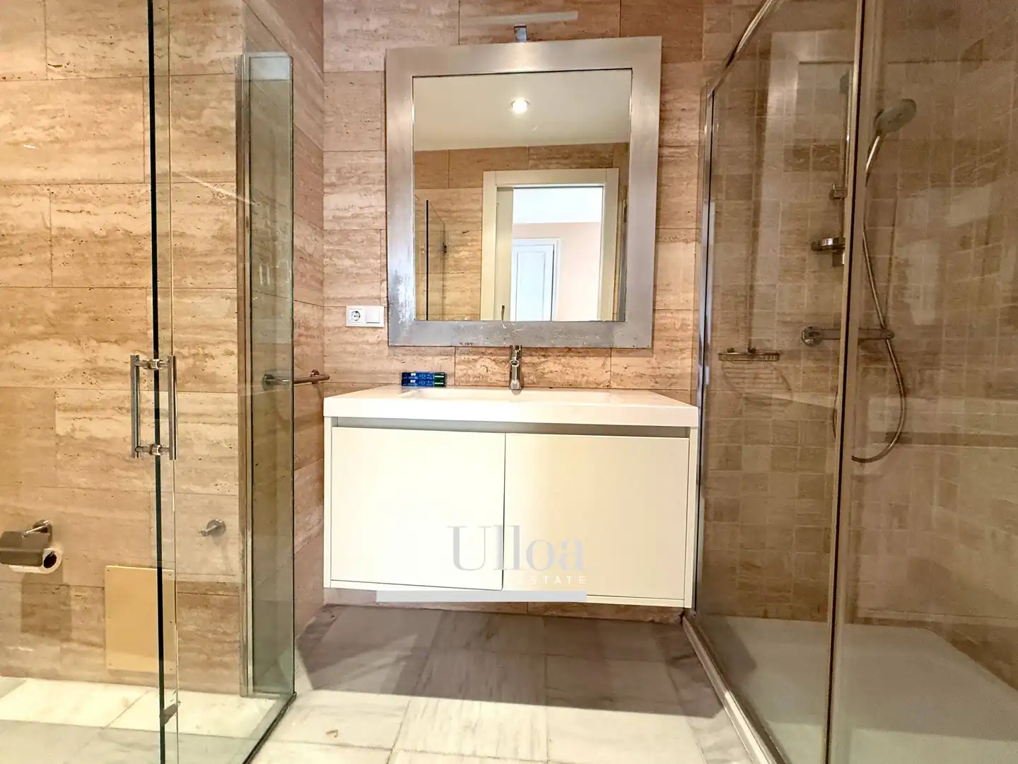 Bany de Apartament en venda en Alicante / Alacant amb Aire condicionat, Calefacció i Jardí privat
