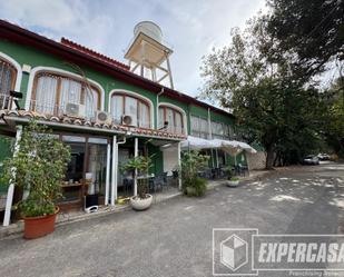 Vista exterior de Casa o xalet en venda en Paterna amb Aire condicionat, Terrassa i Traster