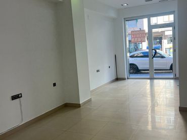 Local comercial en venda a Avenida de Barcelona 9