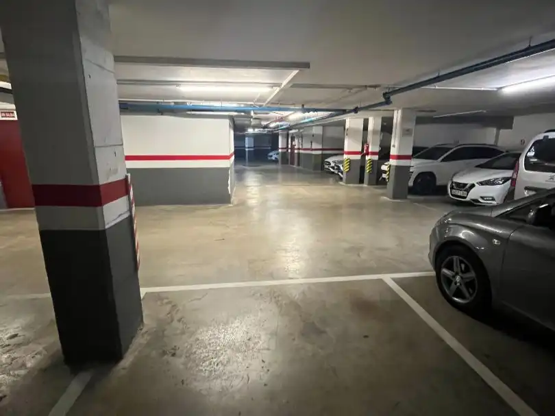 Parkplatz von Garage zur Miete in Reus