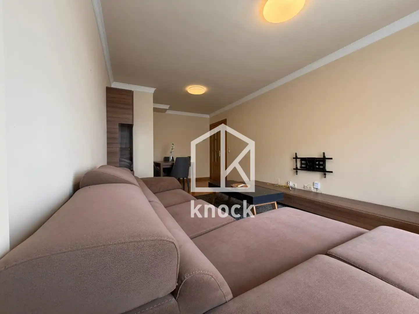Sala de estar de Piso en venta en Oviedo  con Calefacción, Jardín privado y Trastero