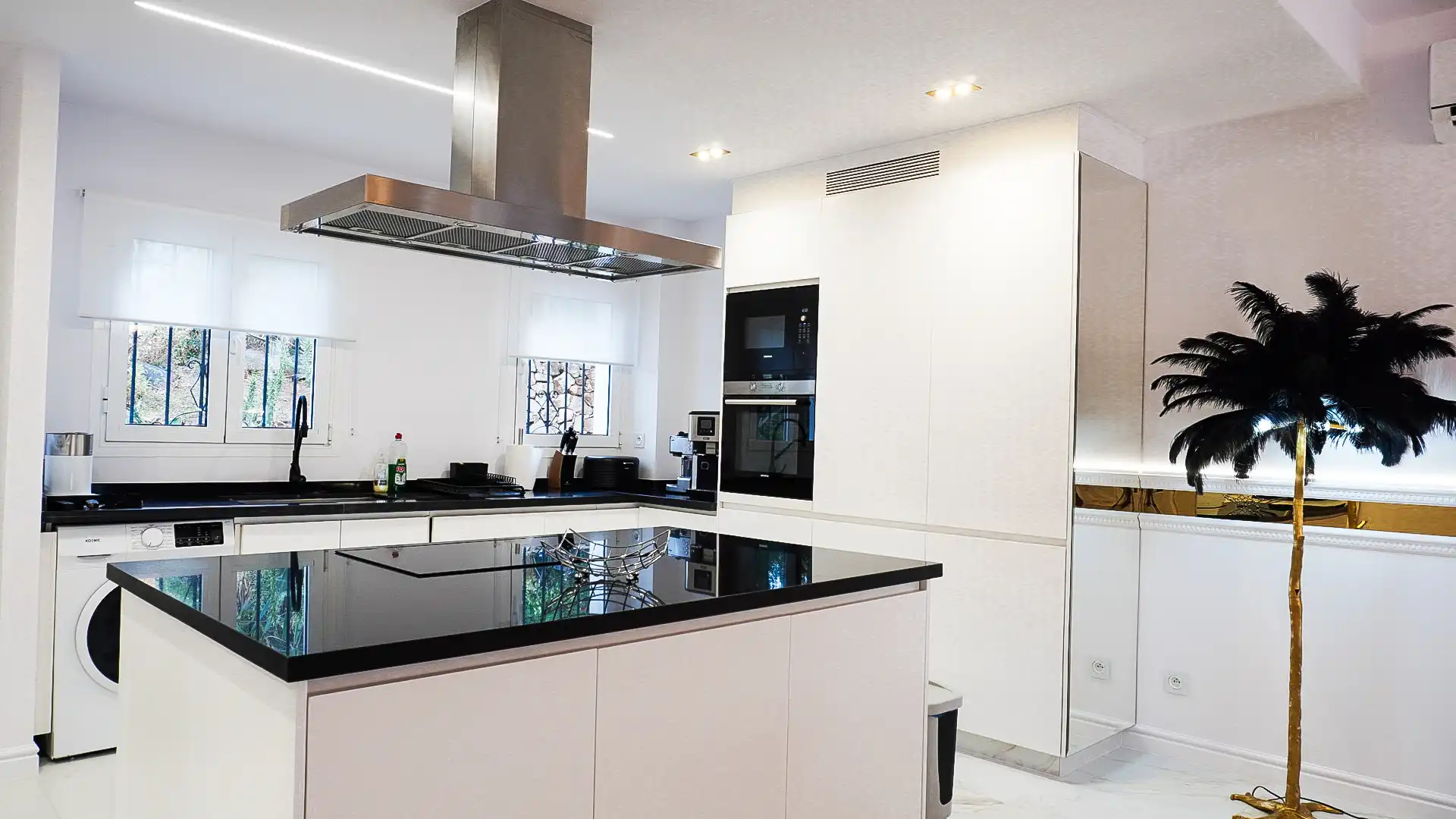 Flat with pool for sale in Nueva Andalucía, imagen 10