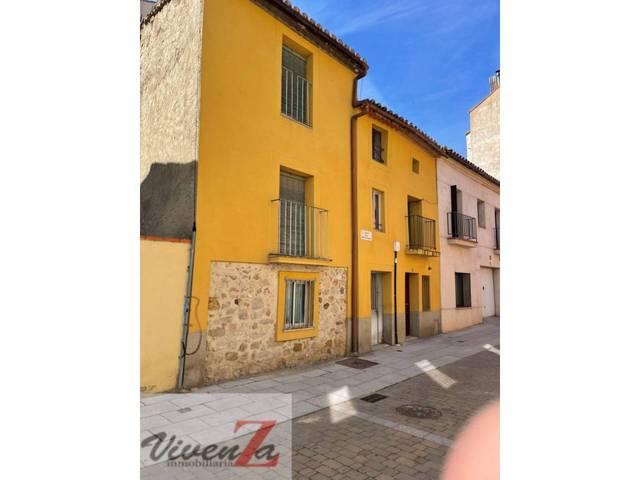Casa-chalet en Venta en Casco Antiguo