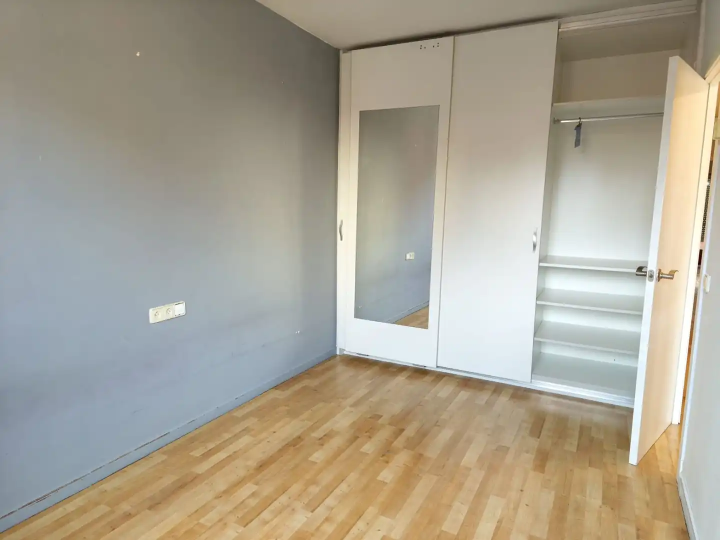 Schlafzimmer von Wohnung zum Verkauf in Anglès mit Klimaanlage, Heizung und Terrasse