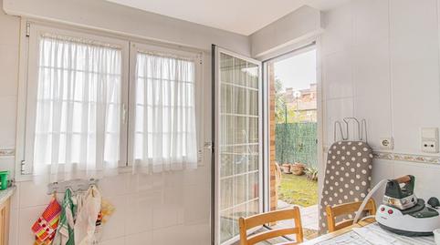 Foto 3 de Casa adosada en venta en Calle Ibon de Ordiceto, Miralbueno,  Zaragoza Capital