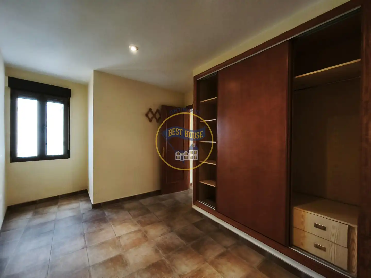 Piso en venta en L'Énova con Trastero