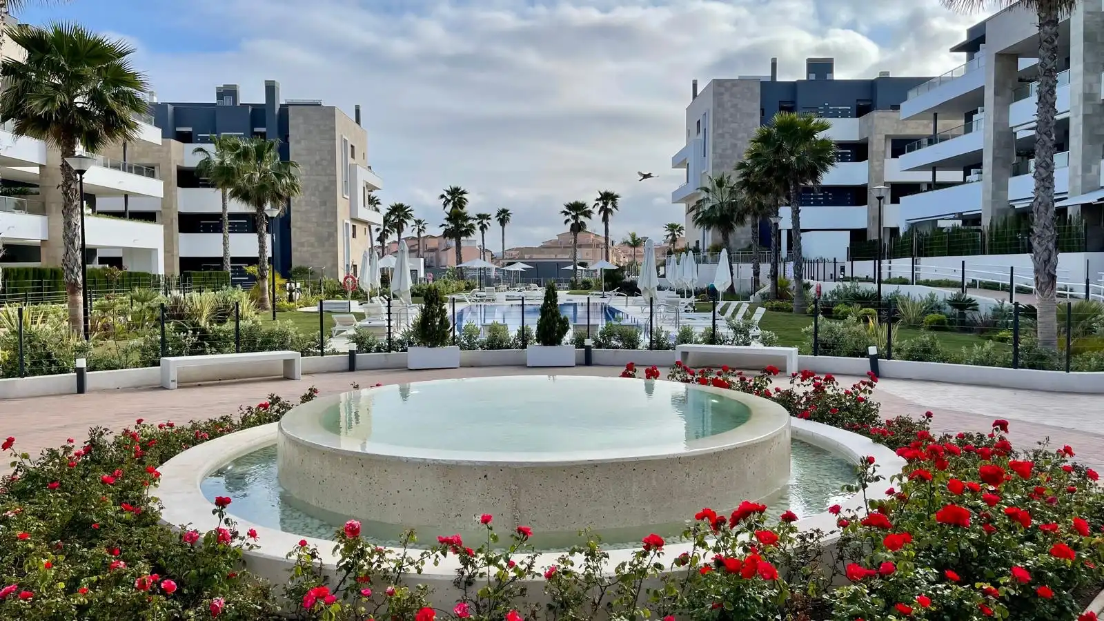 Vista exterior de Àtic de lloguer en Orihuela amb Aire condicionat, Calefacció i Terrassa