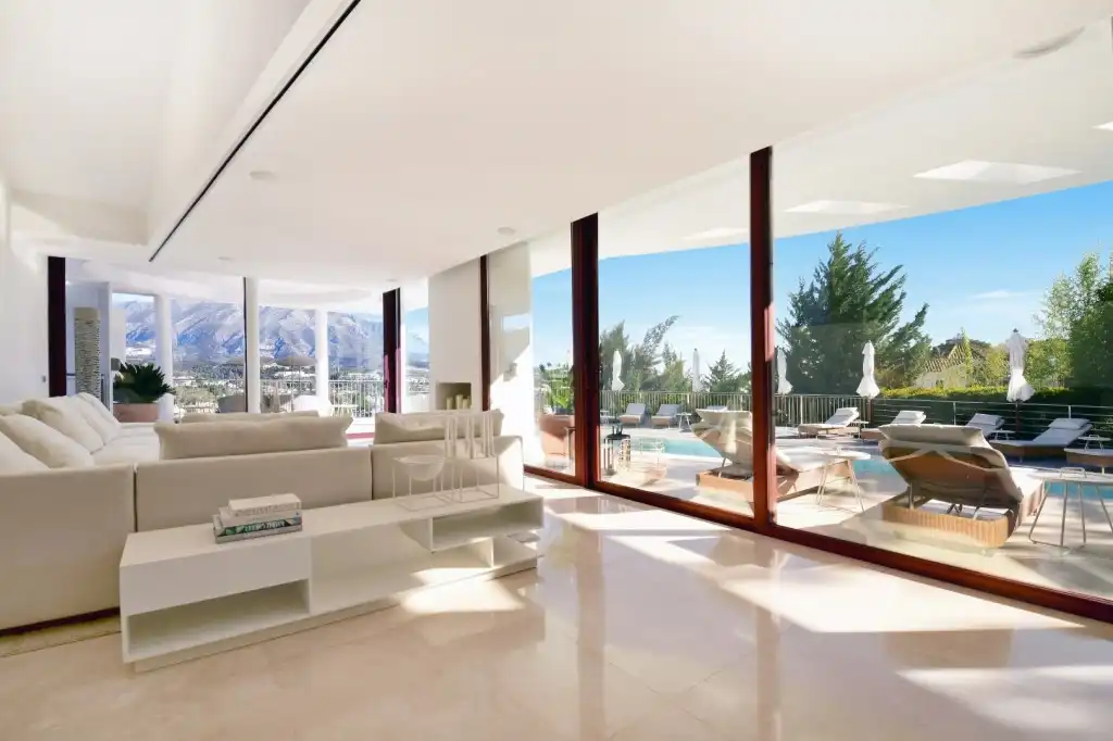 Villa mit Pool zum Verkauf in Nueva Andalucía, imagen 4
