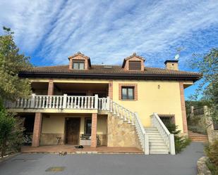 Vista exterior de Casa o xalet de lloguer en Villamantilla amb Aire condicionat, Terrassa i Piscina