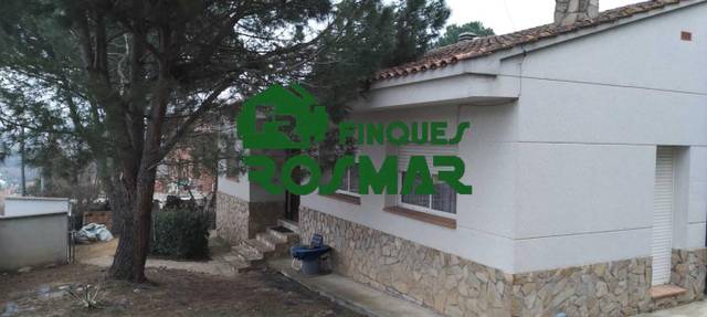 Casa-chalet en Venta en Montbarbat