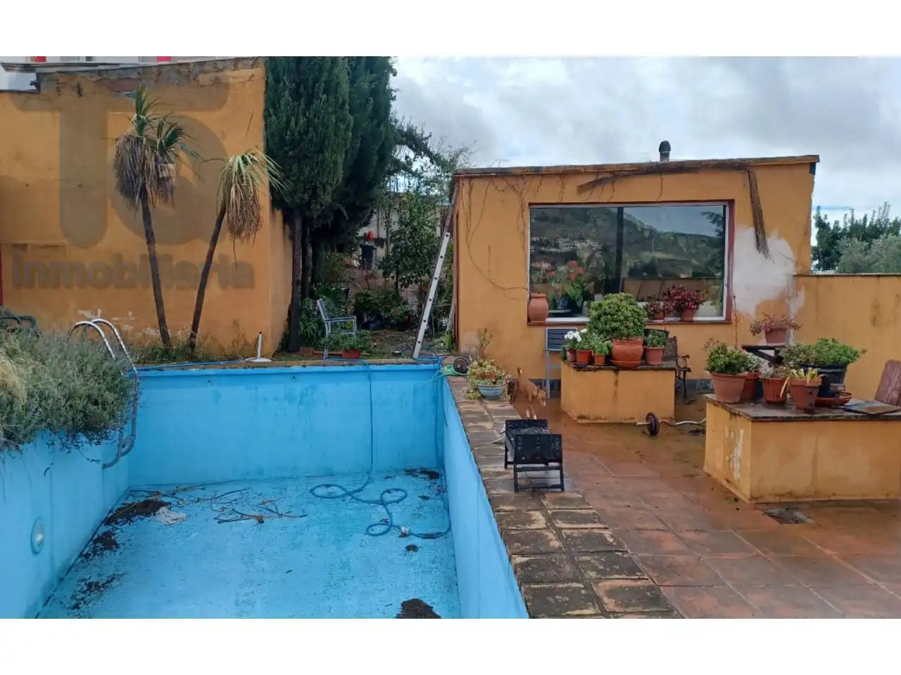 Swimming pool of Country homes for sale in Alfacar  with Swimming Pool and Furnished